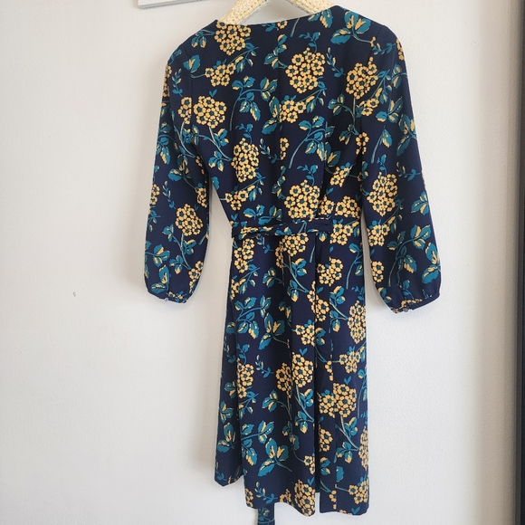 JCrew Women's Golden Floral Wrap Dress in 365 Crepe Size 4 Navy - Picture 7 of 11